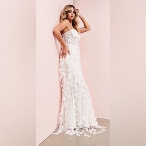 ASOS LUXE 3D fringe cupped fishtail maxi dress in white wedding dress Gown 12‎